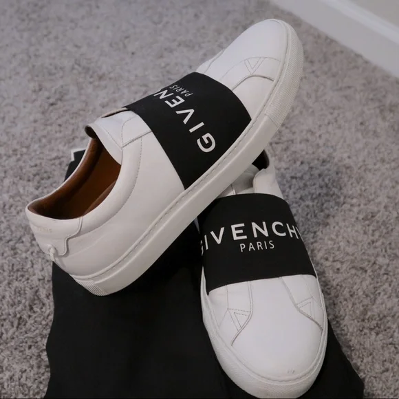 Givenchy Sneakers